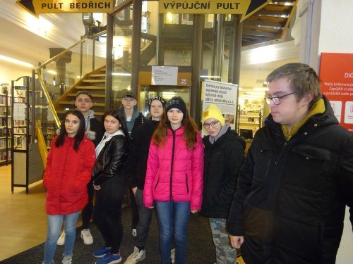 IX. třída v Knihovně BBB Uh. Hradiště, 1.2. 2024