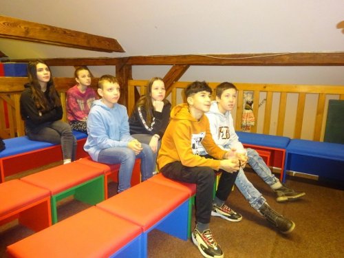 VI. třída v Knihovně Bedřicha Beneše Buchlovana Uherské Hradiště, 17. 12. 2024