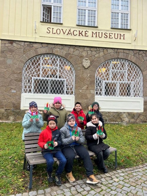 Čekání na příchod Spasitele aneb Advent a Vánoce na Slovácku -  II., III. třída