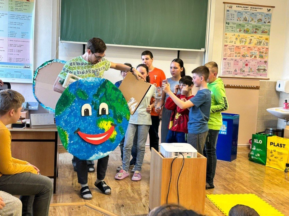 DEN ZEMĚ